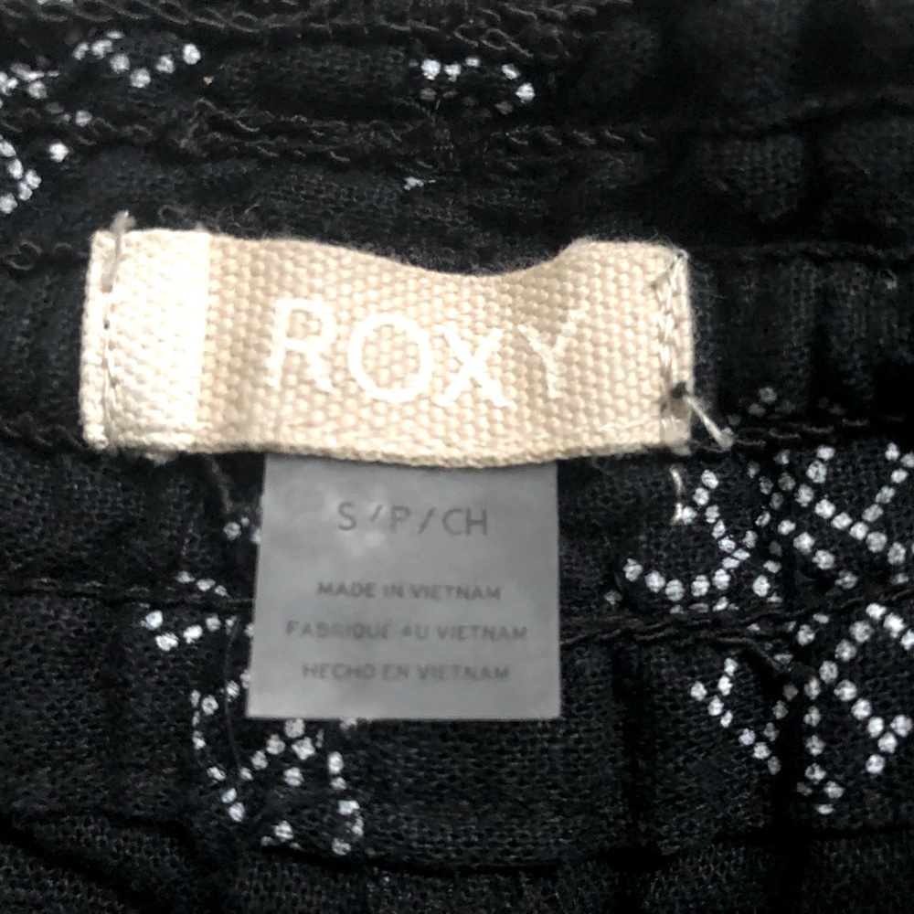 Roxy Shorts - Picture 4 of 4